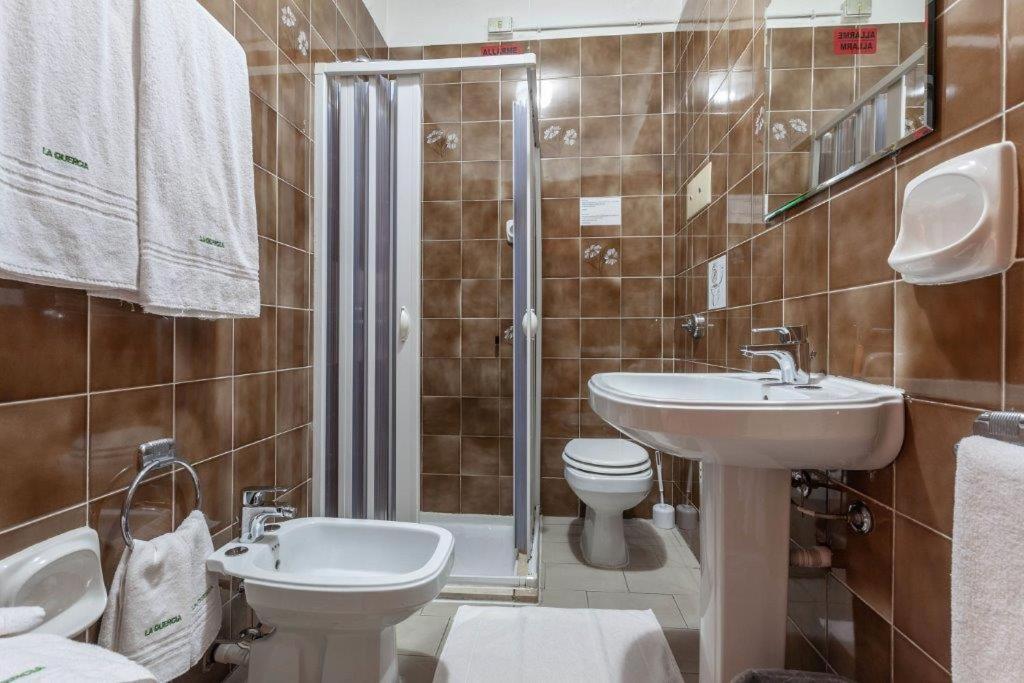 Hotel La Quercia Mozzo Extérieur photo